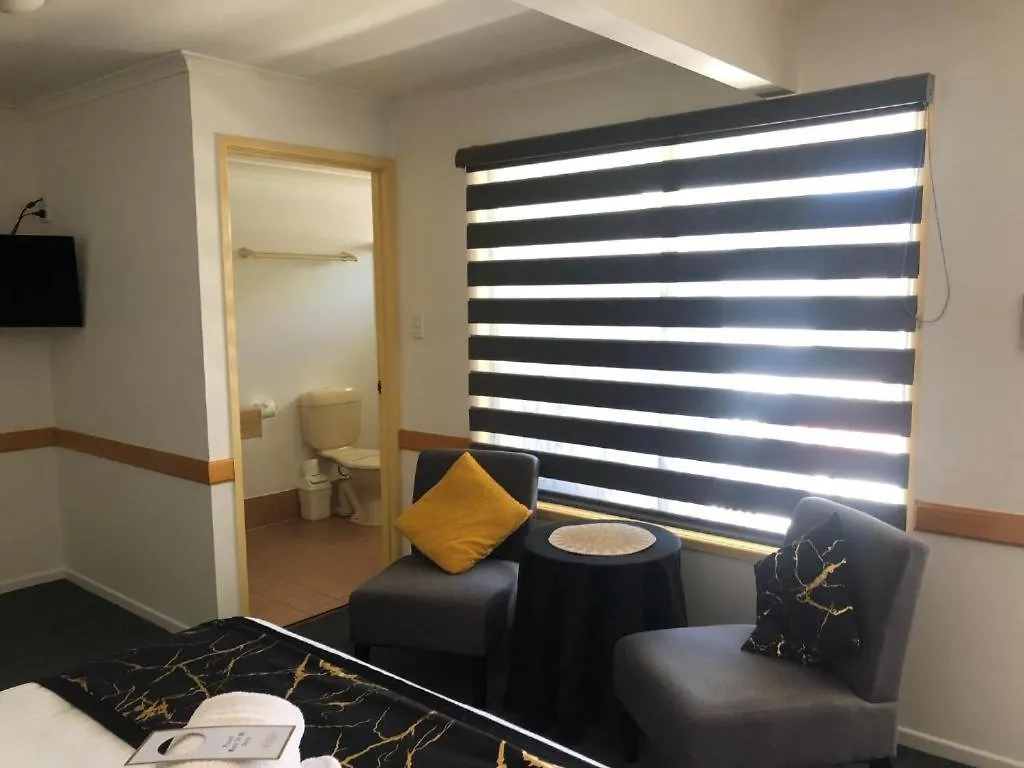 Warwick Vines Motel 0*,
