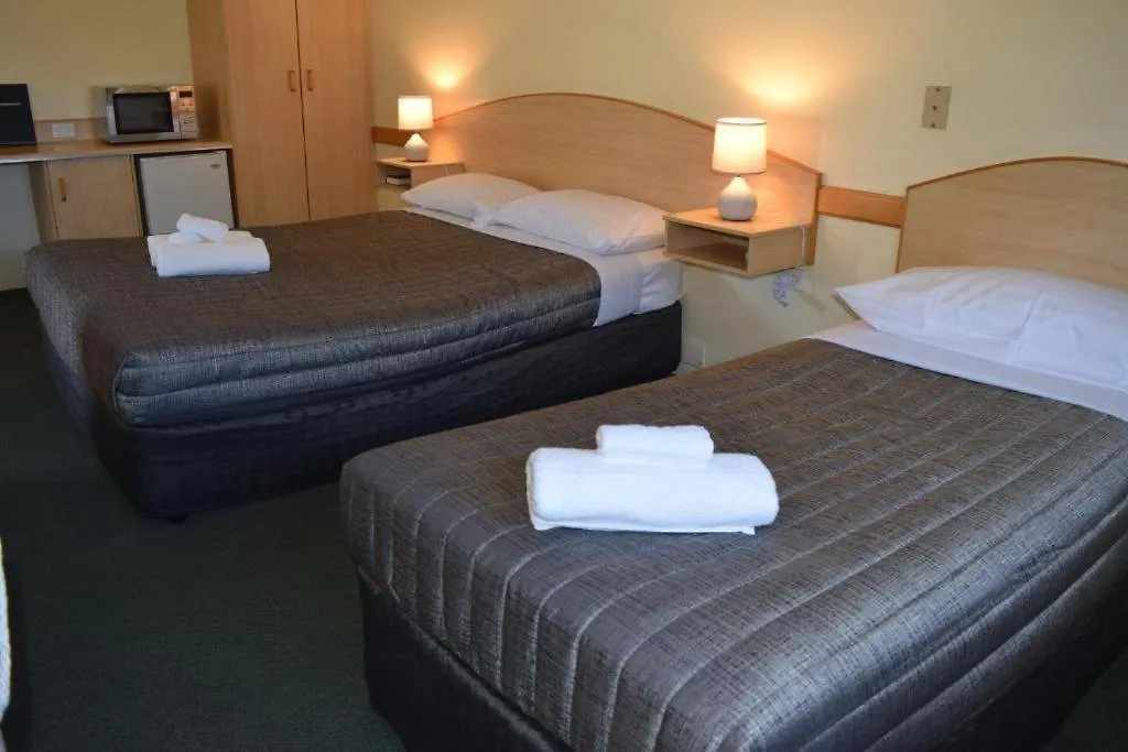Warwick Vines Motel