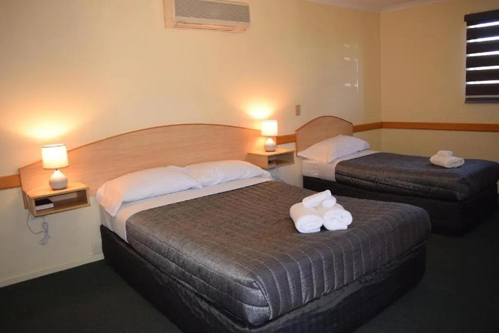 Warwick Vines Motel